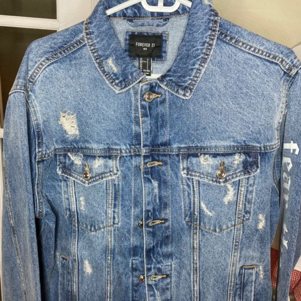 Men’s denim jean jacket